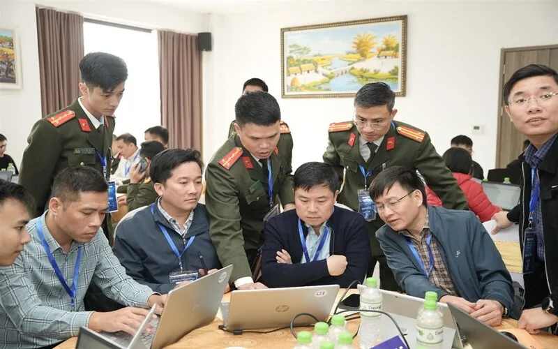 nganh an toan thong tin la gi co hoi viec lam muc luong va trien vong nghe